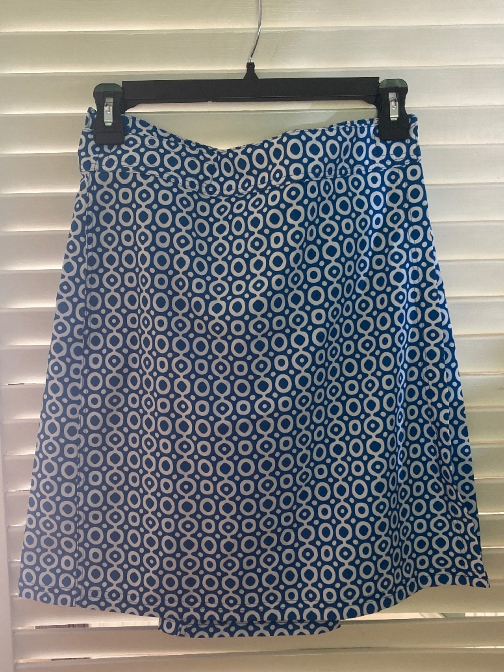 RipSkirt Hawaii Wrap Skirt Size Small Blue and White Dot pattern